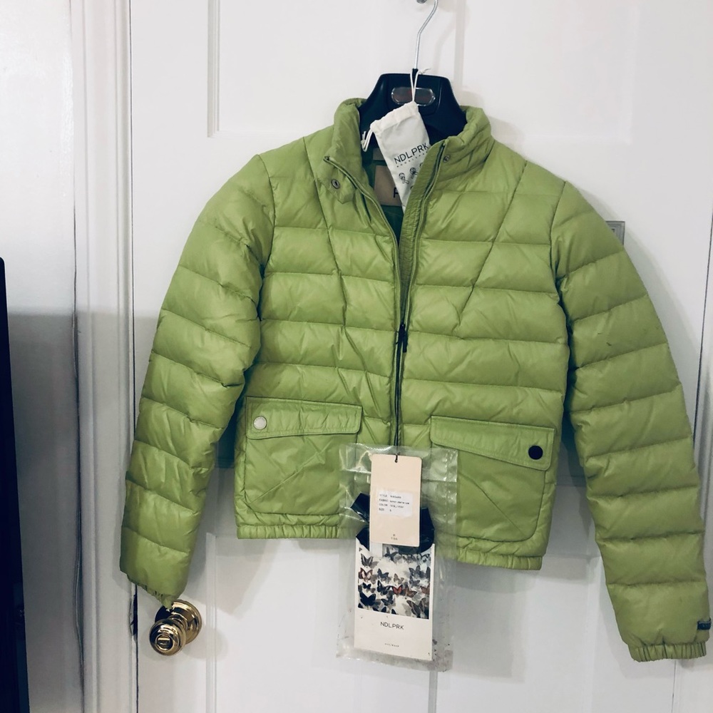 SALE!🎉🎊😎Women Jacket!NWT beautiful
